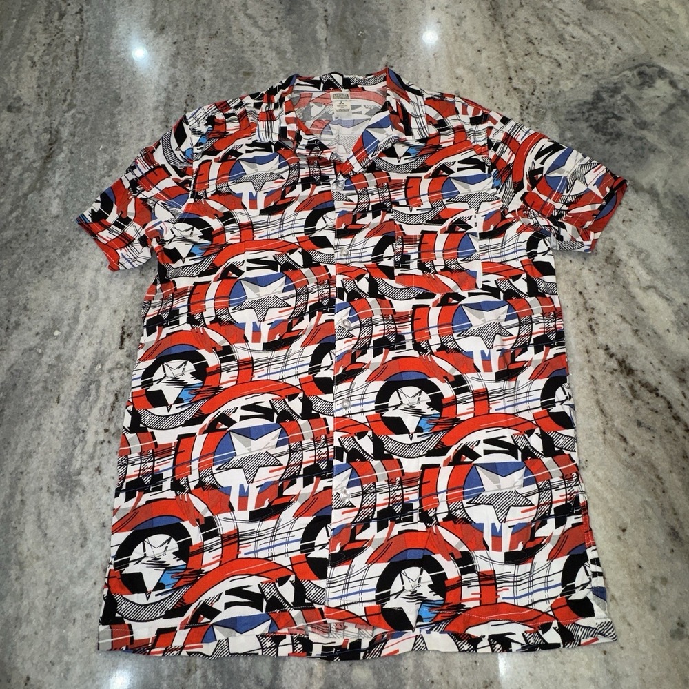 Marvel Men's Medium Graphic Polo Button Down Short Sleeve Red White‎ Blue